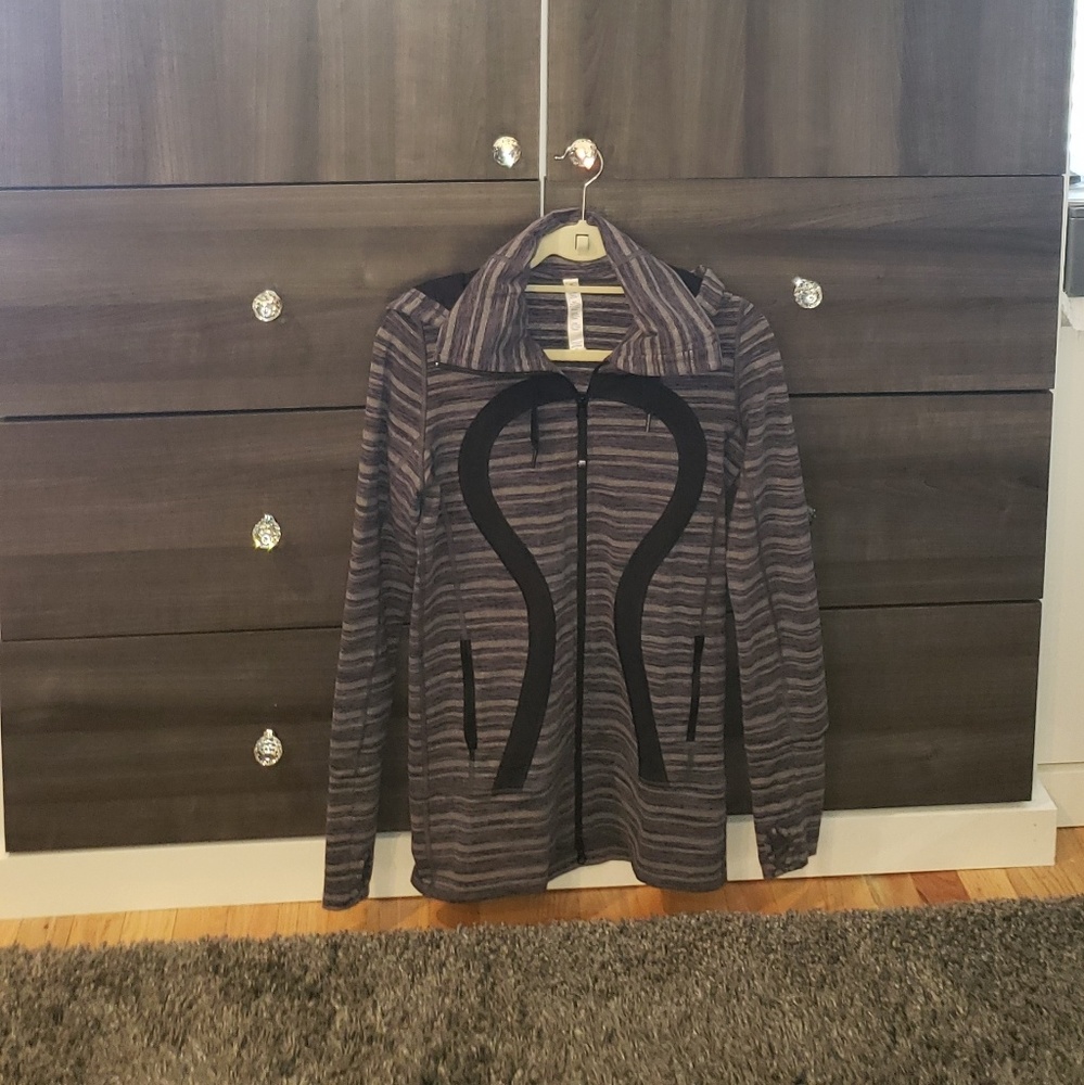 Lululemon Black and Grey Run in Stride Zip-Up Hoodie